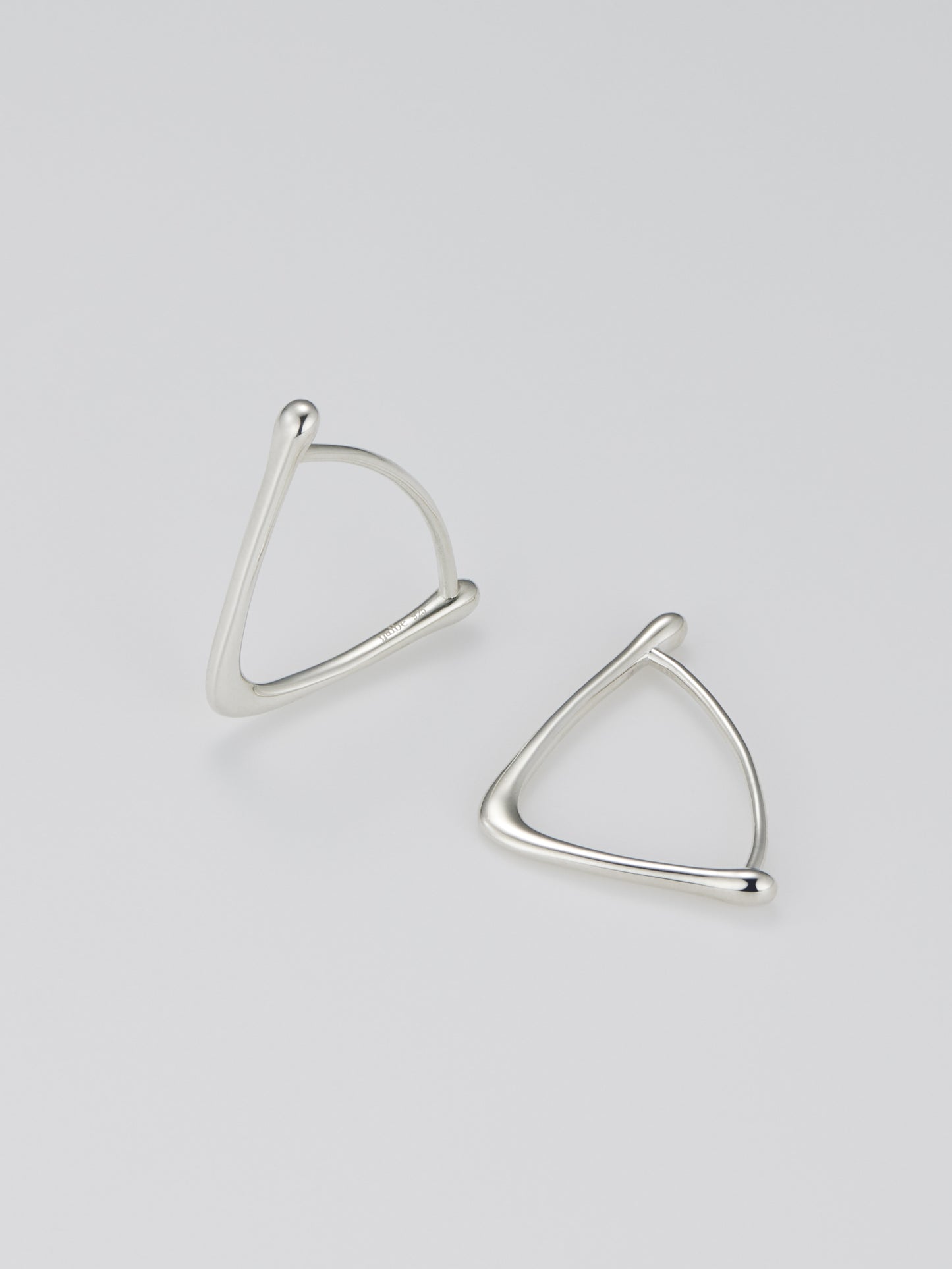 mignon alphabet collection / l ring