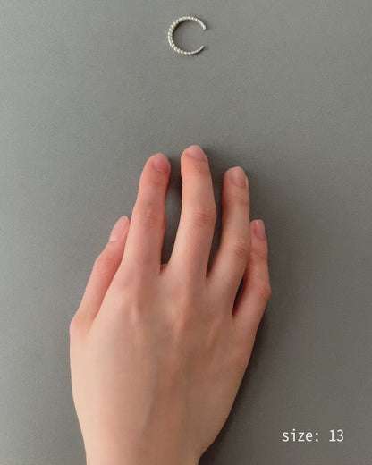 mignon alphabet collection / c ring