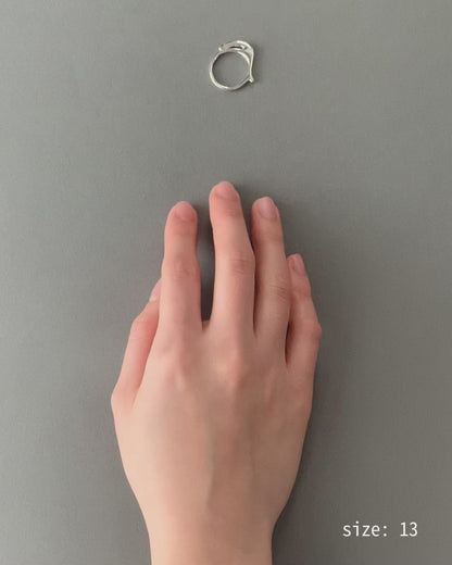 mignon alphabet collection / a ring