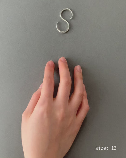mignon alphabet collection / s ring