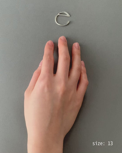 mignon alphabet collection / e ring