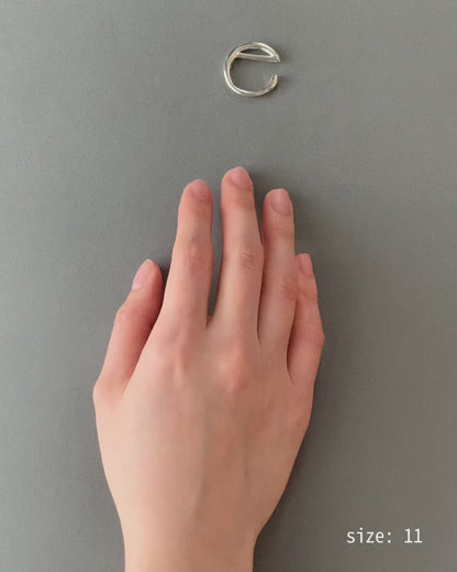 mignon alphabet collection / e ring